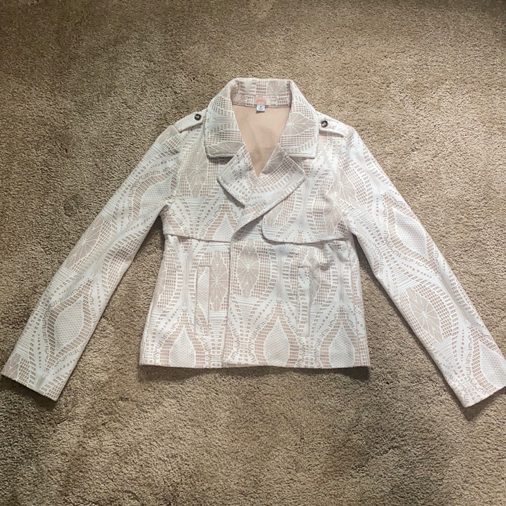 White and cream blazer